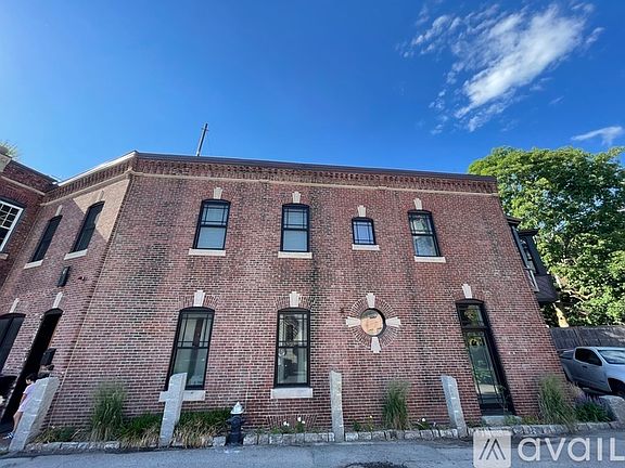 3rd image of 17 Saint Marys Ct #2-A