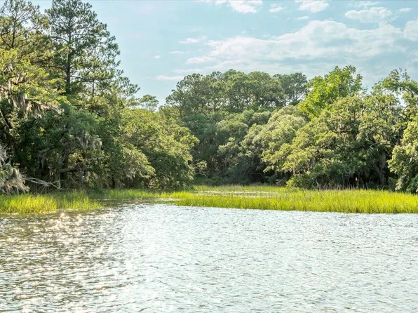 2278 Laurel Hill Rd, Edisto Island, SC 29438
