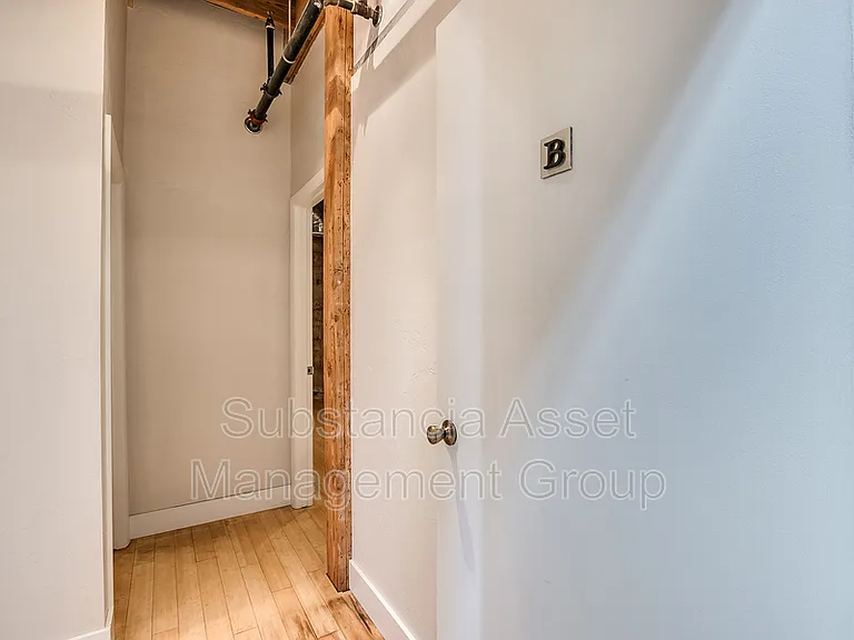 222 E Main St #B — Photo 23
