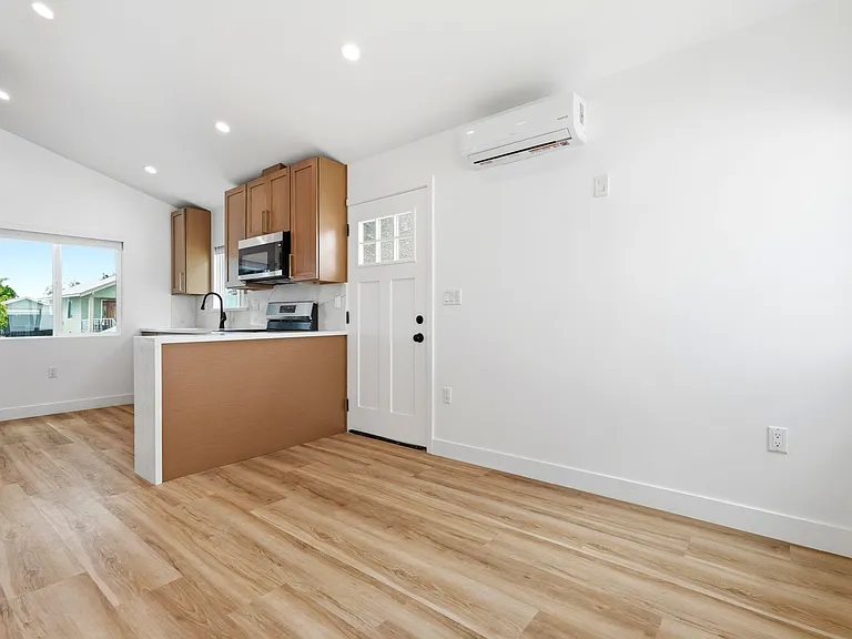 5502 Linden Ave #A — Photo 15