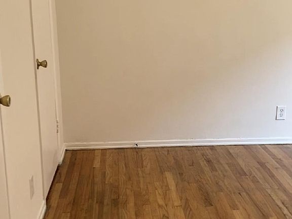 5th image of 1115 S Holt Ave #1