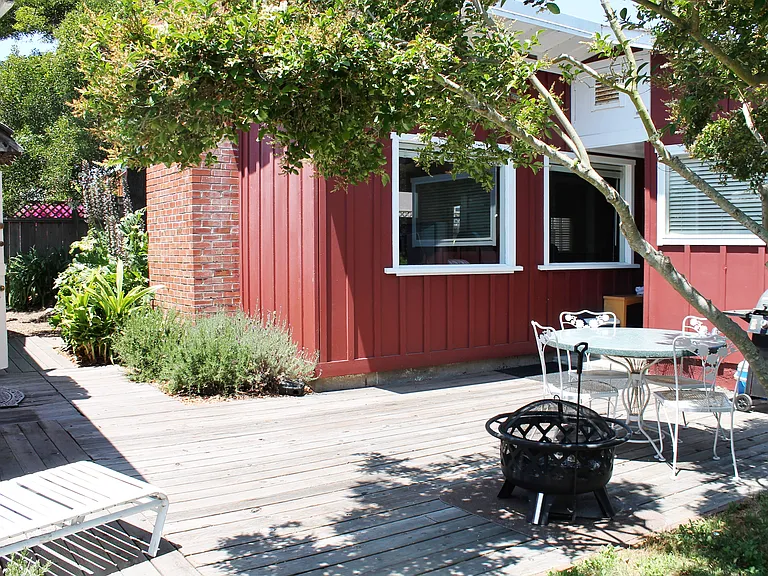 307 Oxford Way — Photo 11