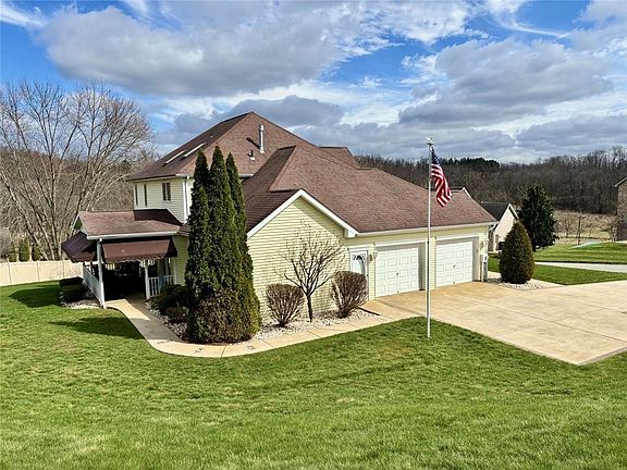 3rd image of 11091 Belaire Dr