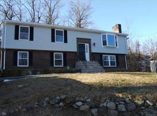 35 Dexter Rd, Melrose, MA 02176