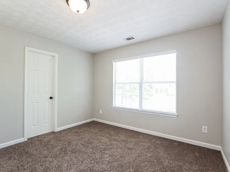 724 Mesa Rd — Photo 13