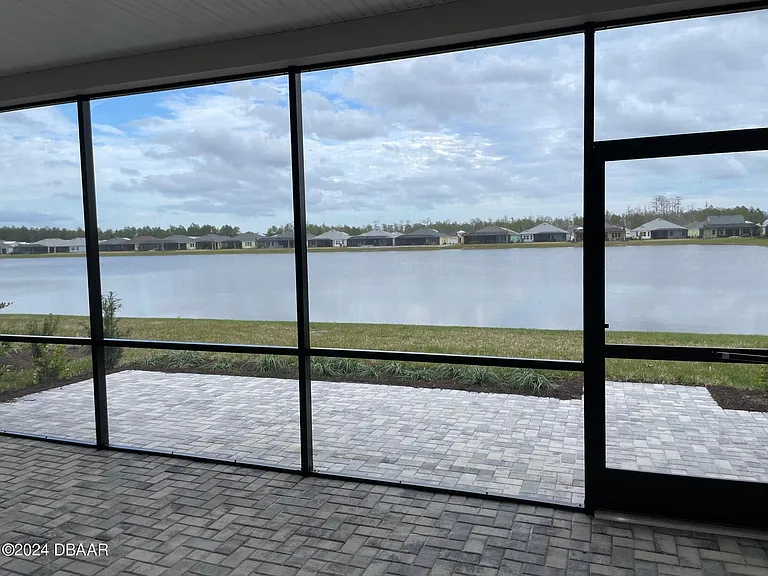 818 Bama Breeze Dr — Photo 2
