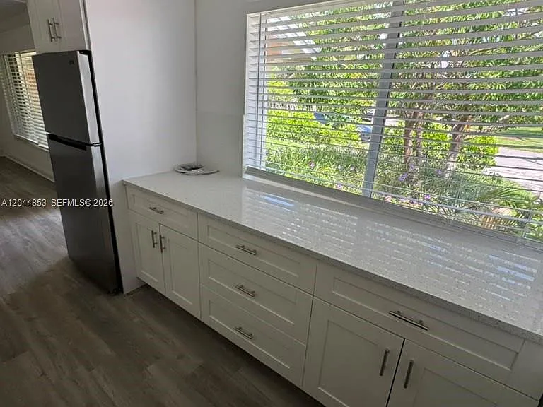 2396 NE 5th Ave — Photo 6