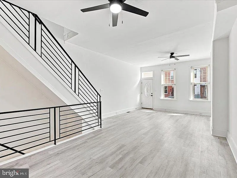 4 bed, 1750 sqft, $3,900 — Photo 2