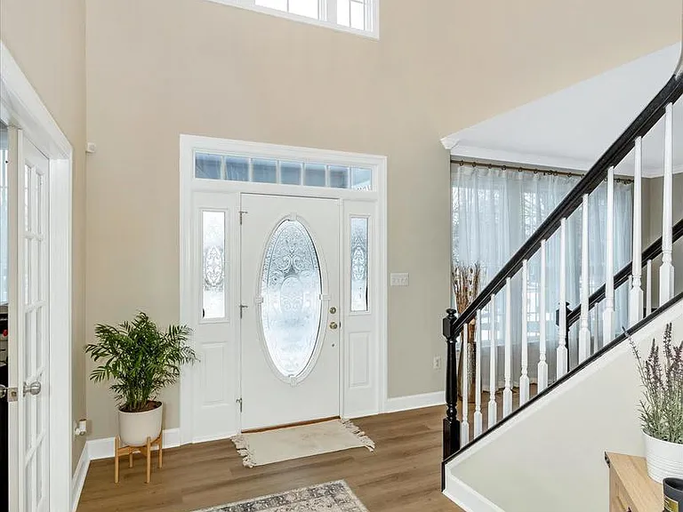 2422 Cobblestone Way — Photo 3