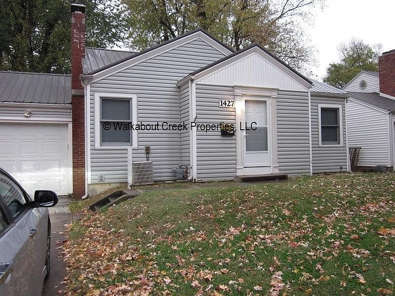 FRONT OF HOUSE