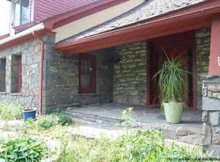 1 Sheldon Dr, Kerhonkson, NY 12446