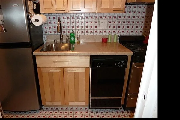 Sold by Citi Habitats | media 30