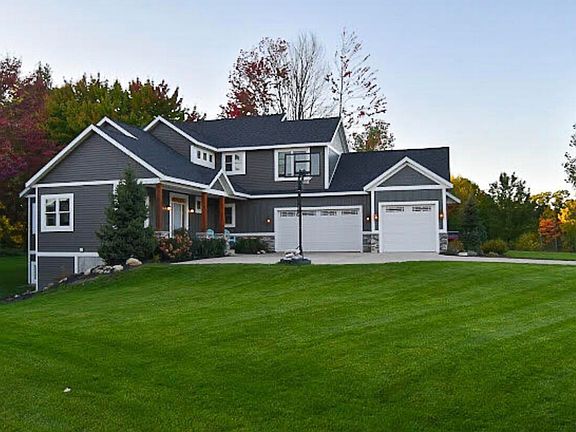 2nd image of 6699 Summer Meadows Dr NE