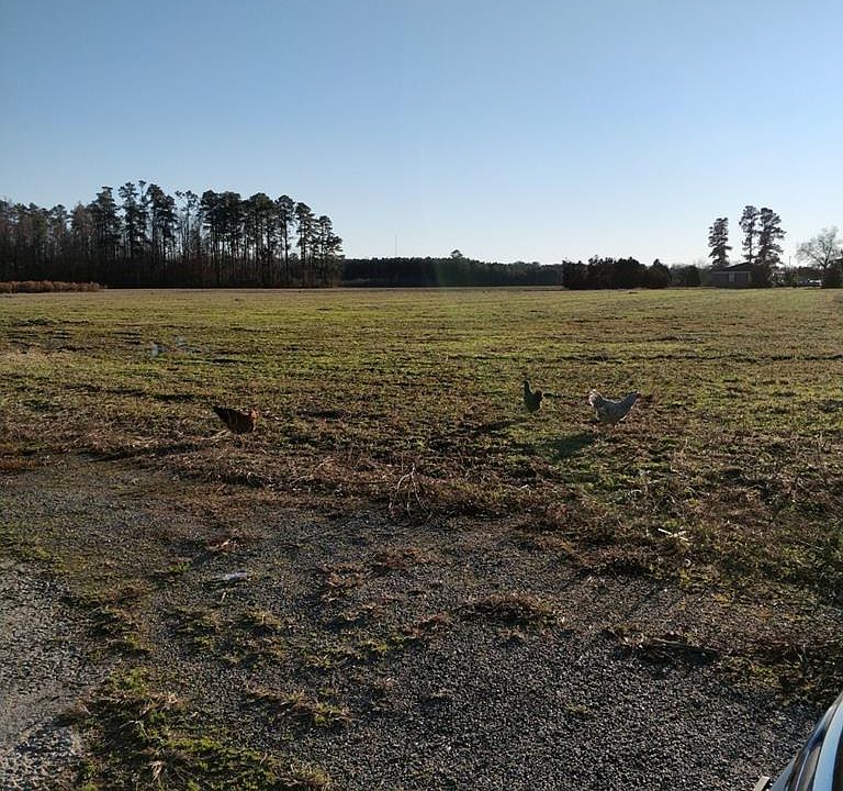 1st image of 612 Lake Rd