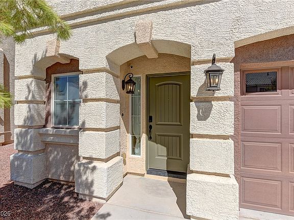 3rd image of 6074 Gordon Creek Ave