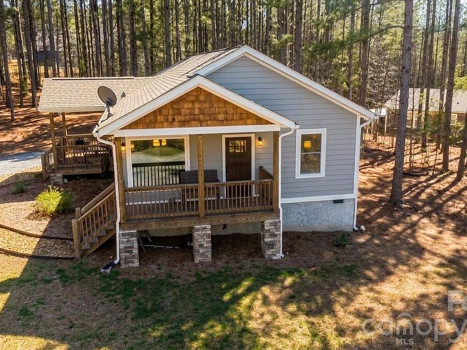 1st image of 386 Sunset Dr #14