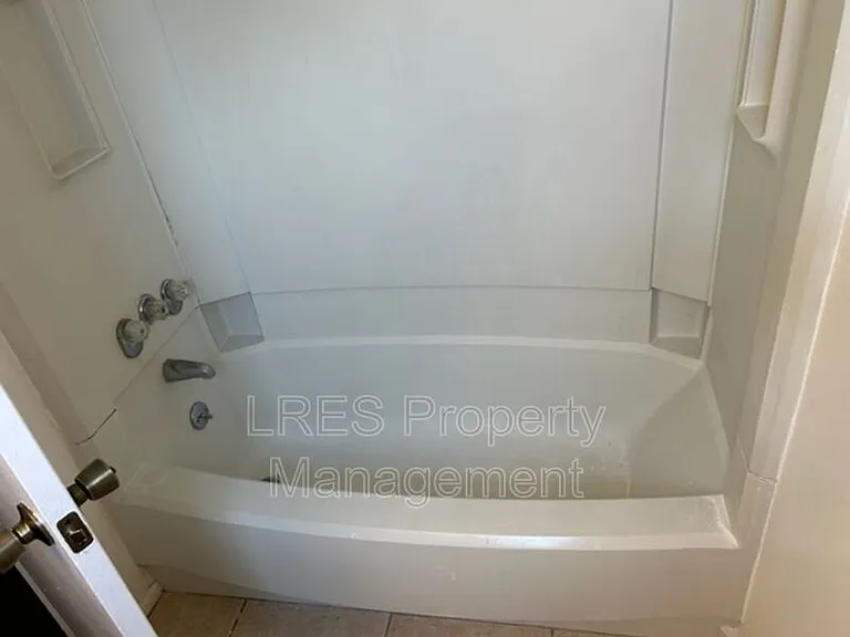 4603 Lighthouse Cir — Photo 50