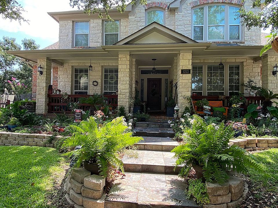 1st image of 1213 Bethpage Dr