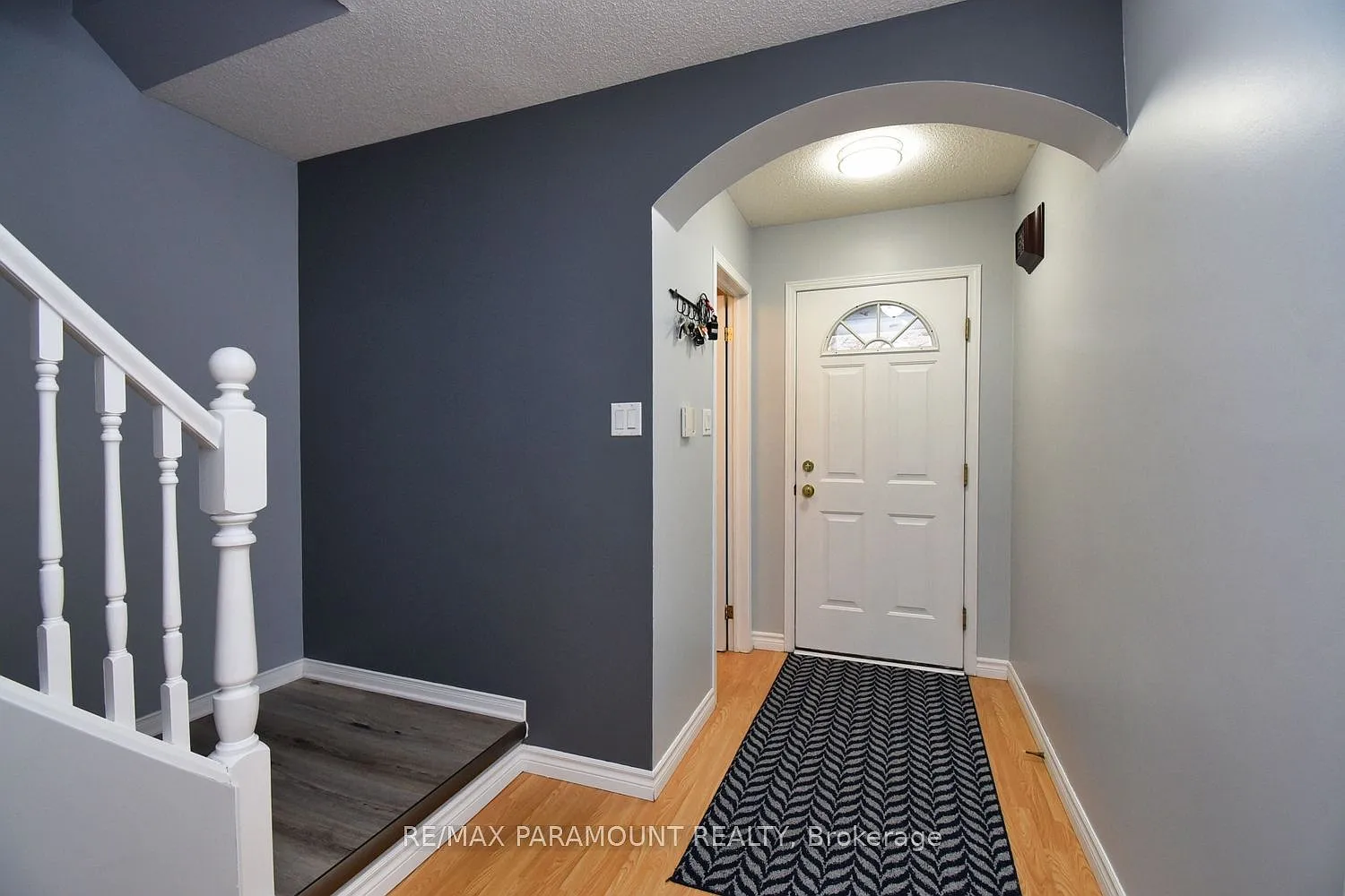 3 bed, $2,950 — Photo 3