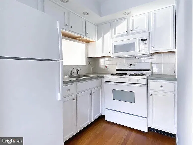 1701 Spruce St #3-4R — Photo 5