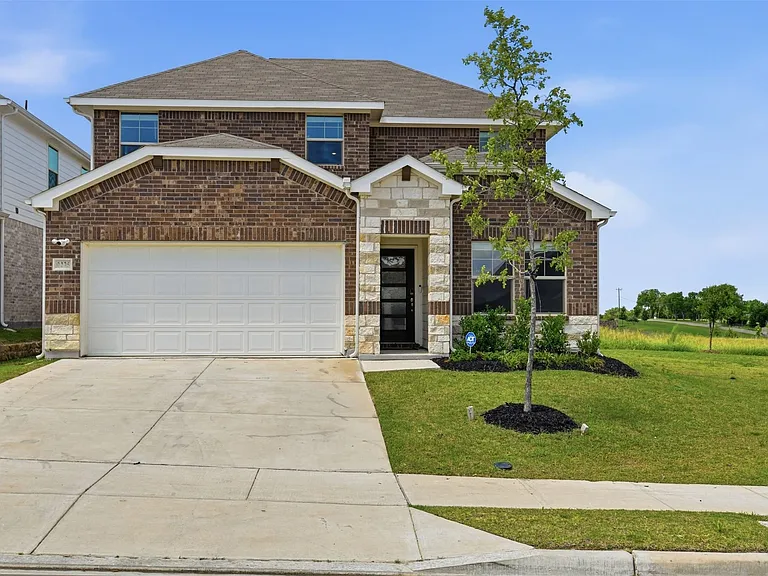 2275 Cliff Springs Dr — Photo 1