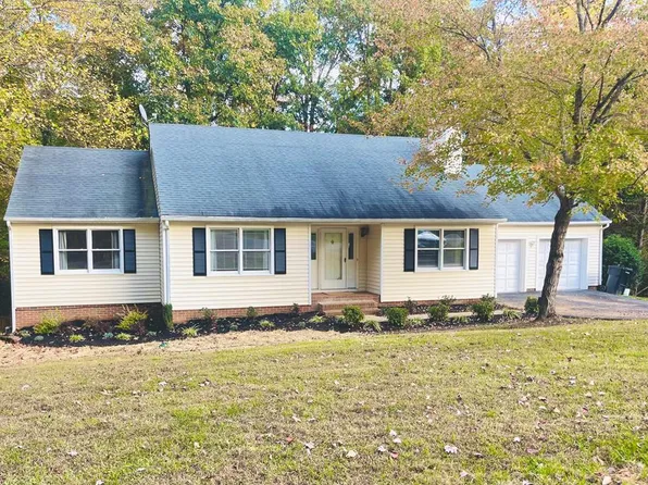 340 Hanley Cir, Danville, VA 24541