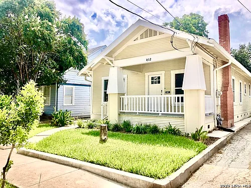 412 E Myrtle St Photo 1
