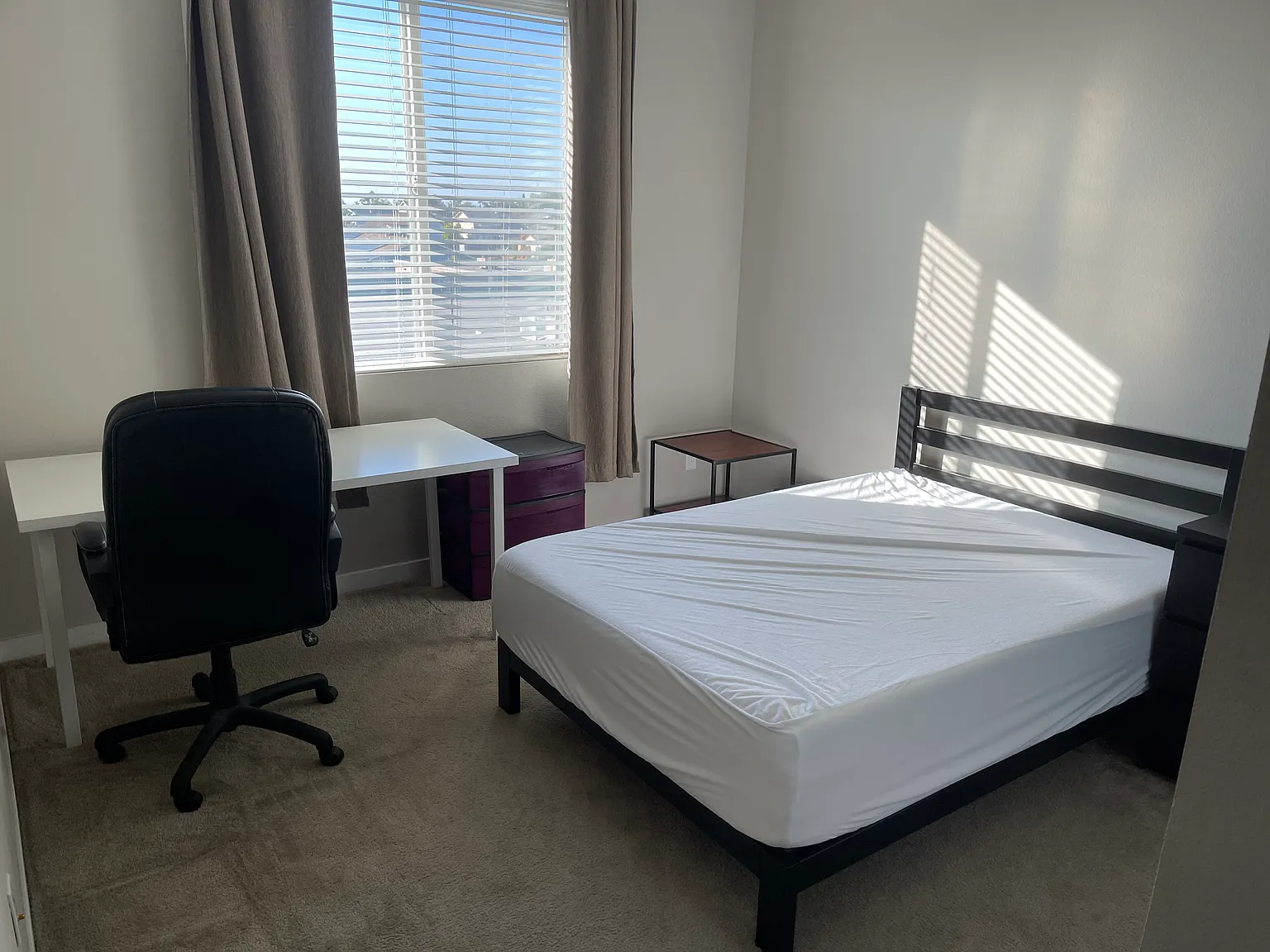4 bed, 1848 sqft, $900 — Photo 2