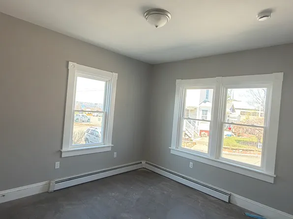 88-90 Washington Ave, Riverside, RI 02915