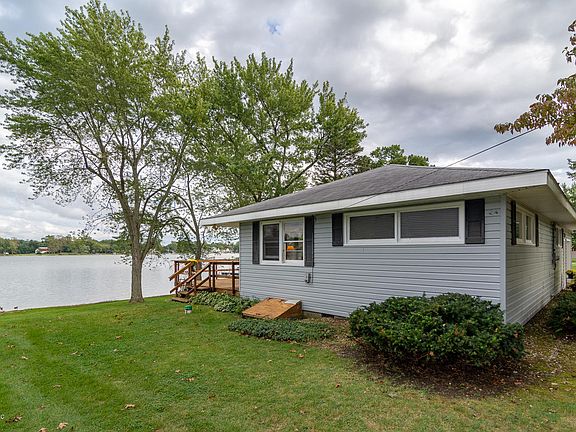 2nd image of 1275 Rose Dr