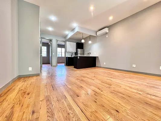 Rented by ERNY LLC | media 4