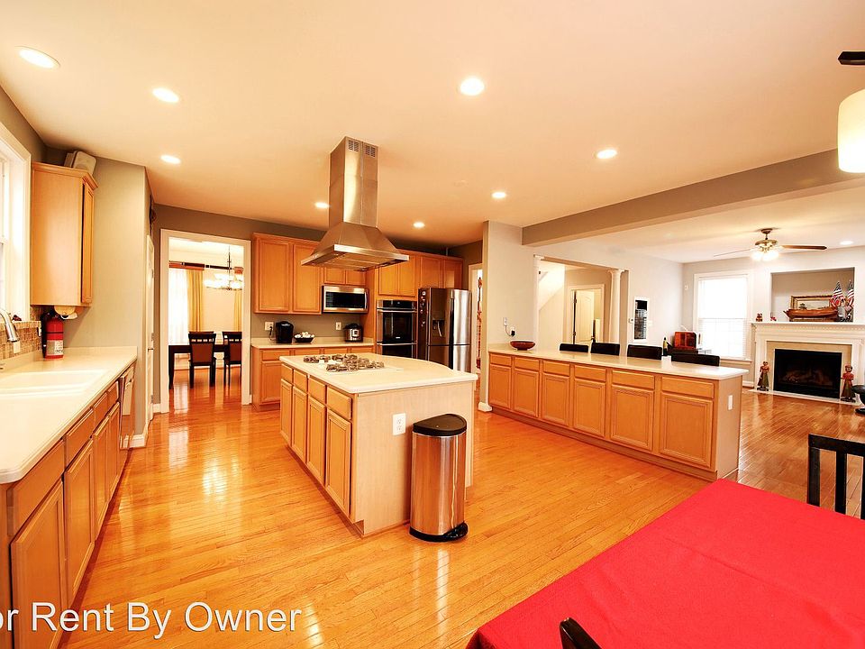1st image of 7608 Brittany Parc Ct