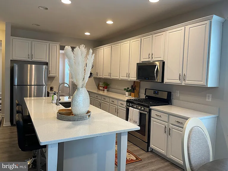 1728 Hudgins Farm Cir — Photo 16