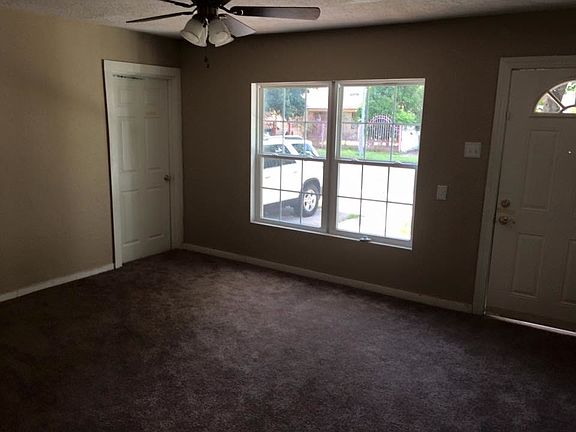 3rd image of 7506 Japonica St
