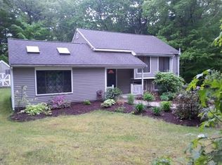 1933 Quaker St, Northbridge, MA 01534