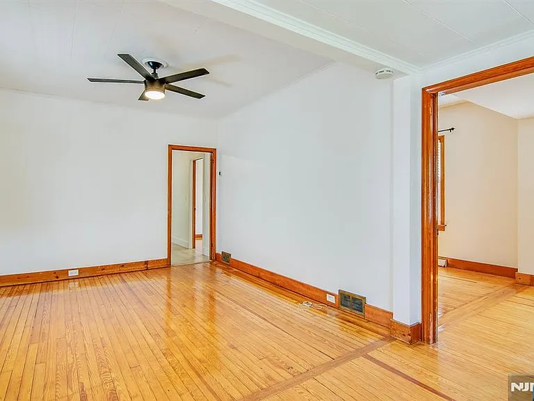 28 Cedar Grove Rd — Photo 6