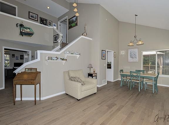 5th image of 1185 Mallard Ct