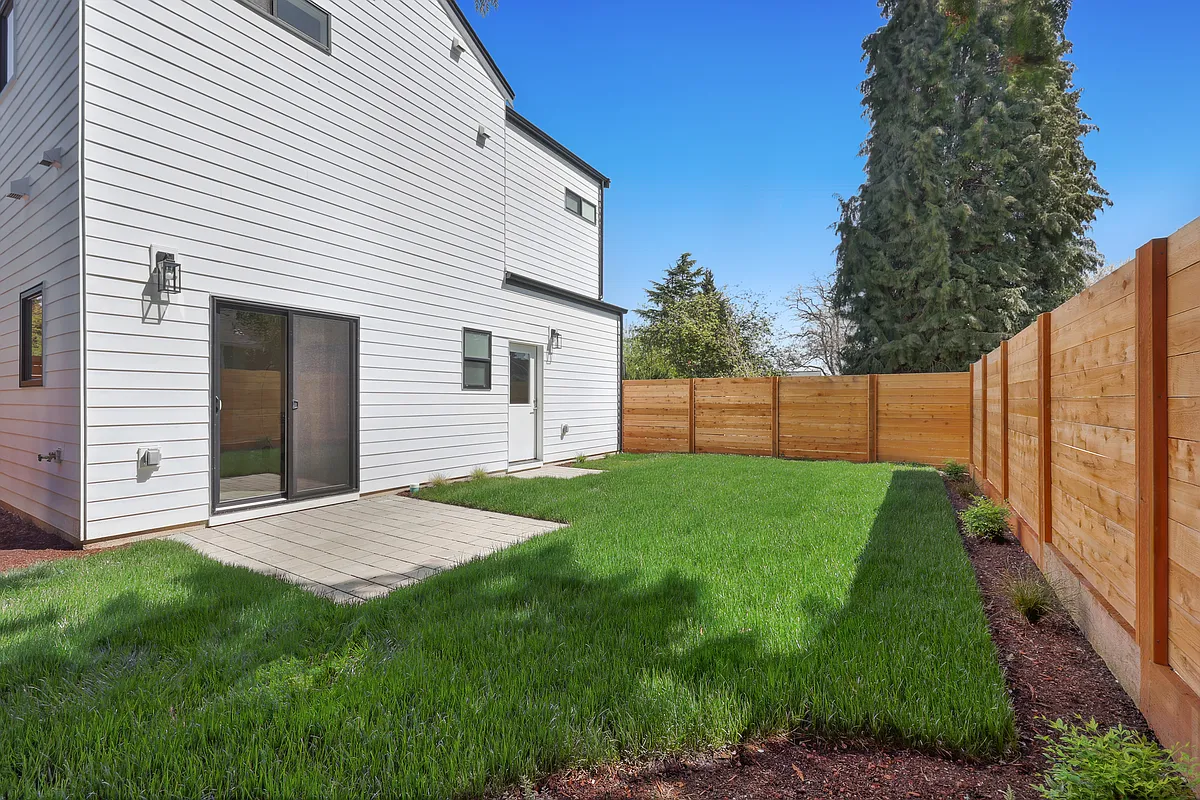 Building Photo - 3512 SW 99th St