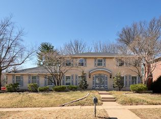 1811 Cayman Ct, Chesterfield, MO