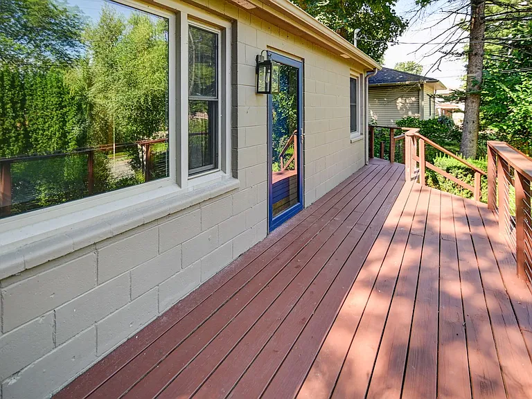 1404 Wyldhaven Ave — Photo 24