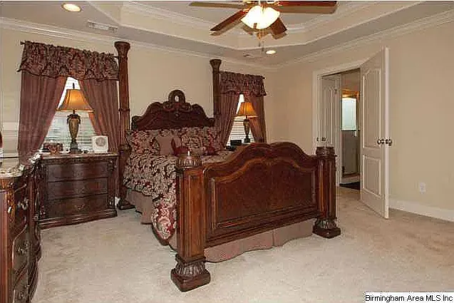2001 Belvedere Cir — Photo 16