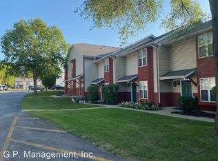 19524 83rd St APT 5, Bristol, WI 53104