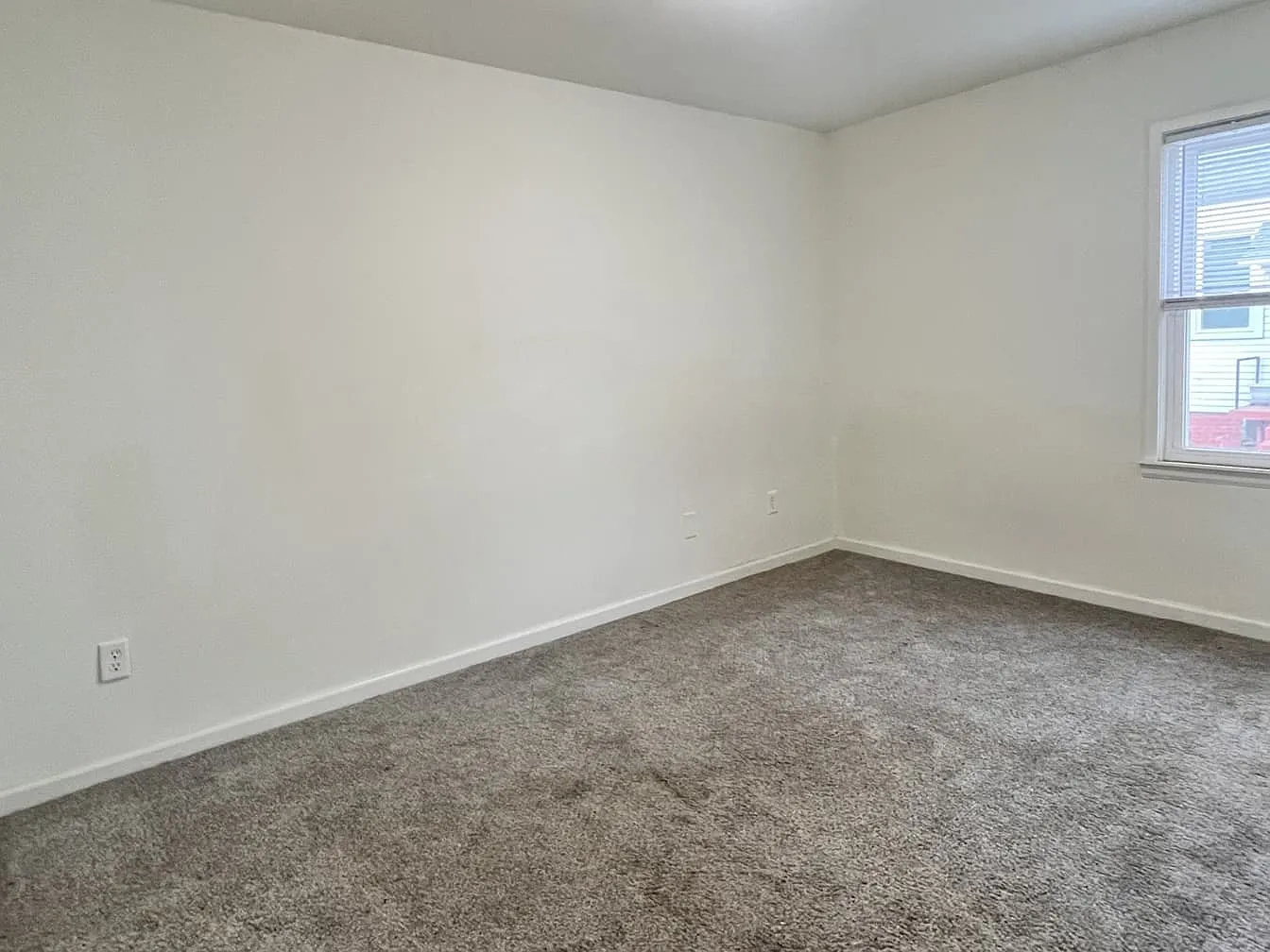 2 bed, 650 sqft, $1,100 — Photo 4