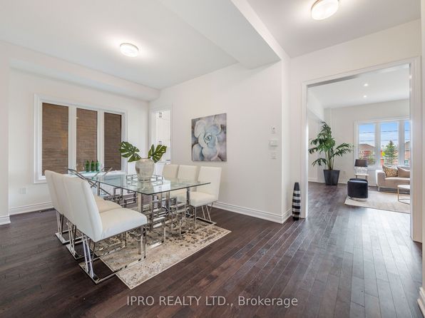 1341 Blackmore St, Innisfil, ON L9S 0J8
