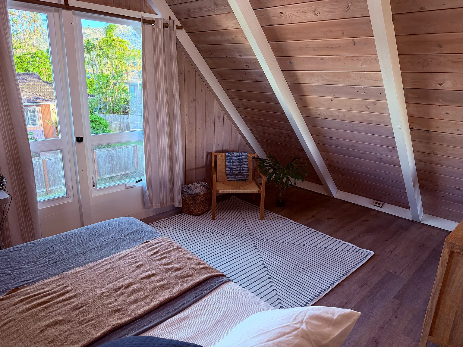 3 bed, 1000 sqft, $12,000 — Photo 3