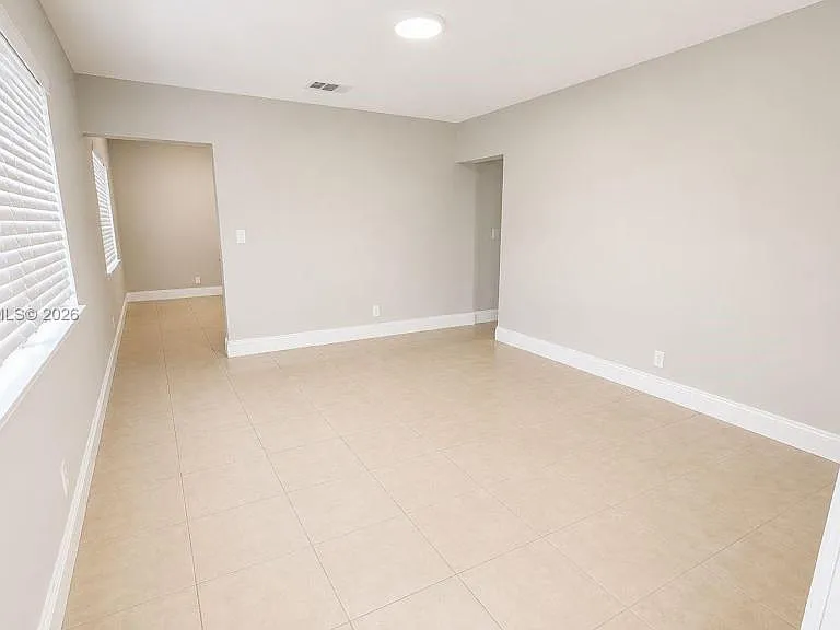 2332 Roosevelt St — Photo 1