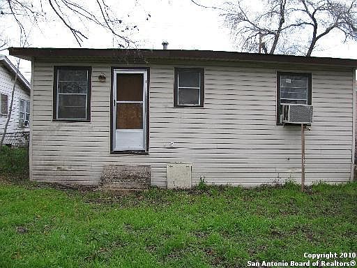 2nd image of 314 MUEGGE ST