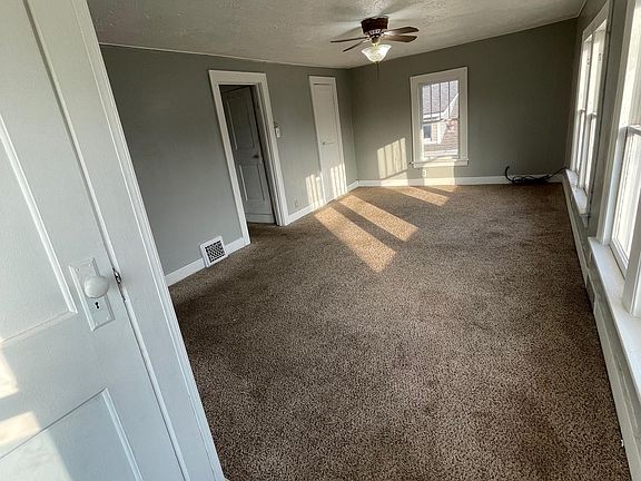 5th image of 3113 Pleasant St APT B