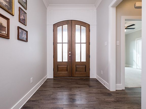 3rd image of 105 Keystone Ln
