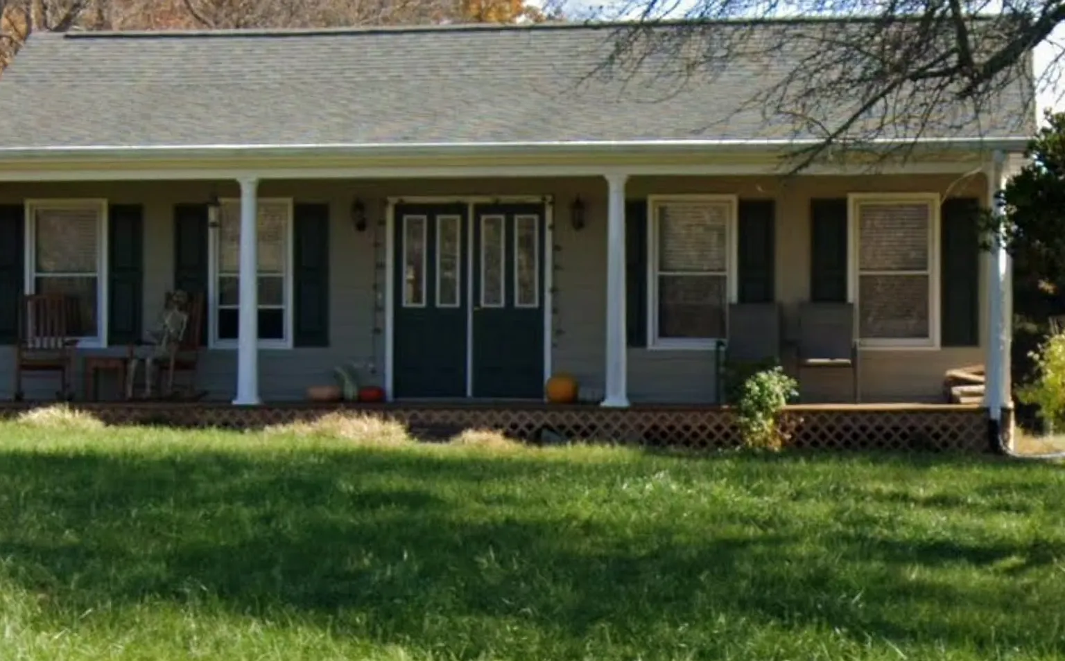 3 Bedroom 2 Bathroom House — Photo 1
